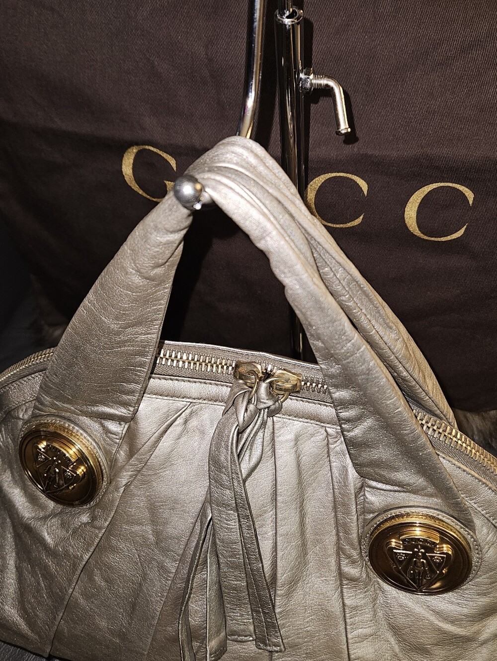 Gucci Metallic Silver Leather Large Hysteria Top Handle Bag - Picture 5 of 11